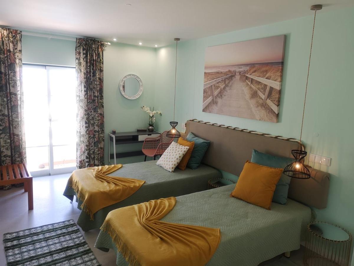 Waves Alvor Apartment Portimão Exterior photo